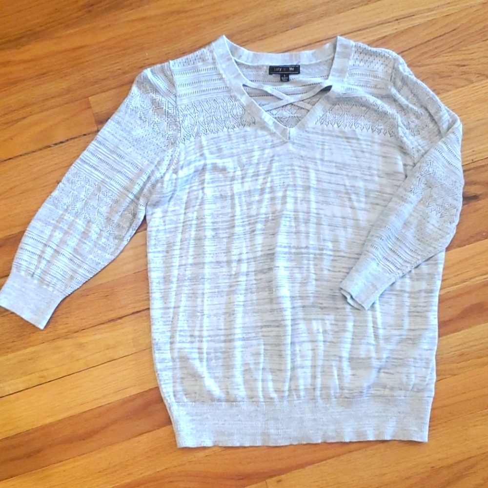 3/4 sleeve light sweater